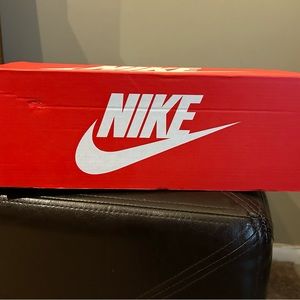 Nike Slides, Woman’s size 9, Black/Rose Gold, EUC, worn only a few times.